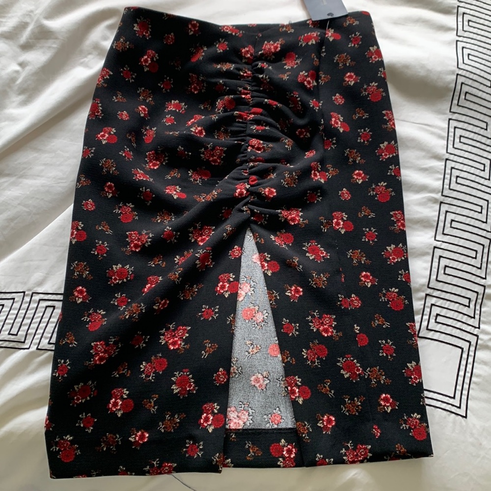 NWT Zara floral skirt with slit originally $40